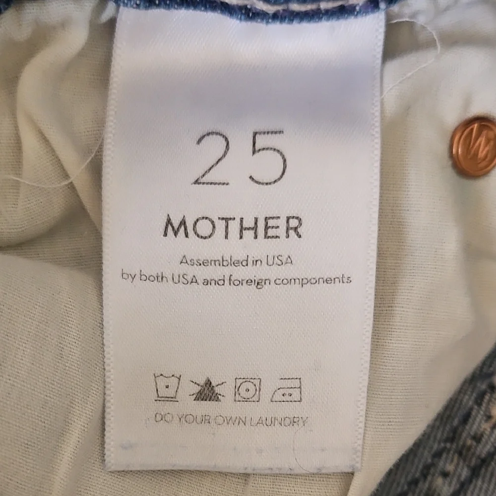 MOTHER Med Rise Dazzler Ankle Fray Jeans (Wash: We The Animals) - Picture 7 of 9